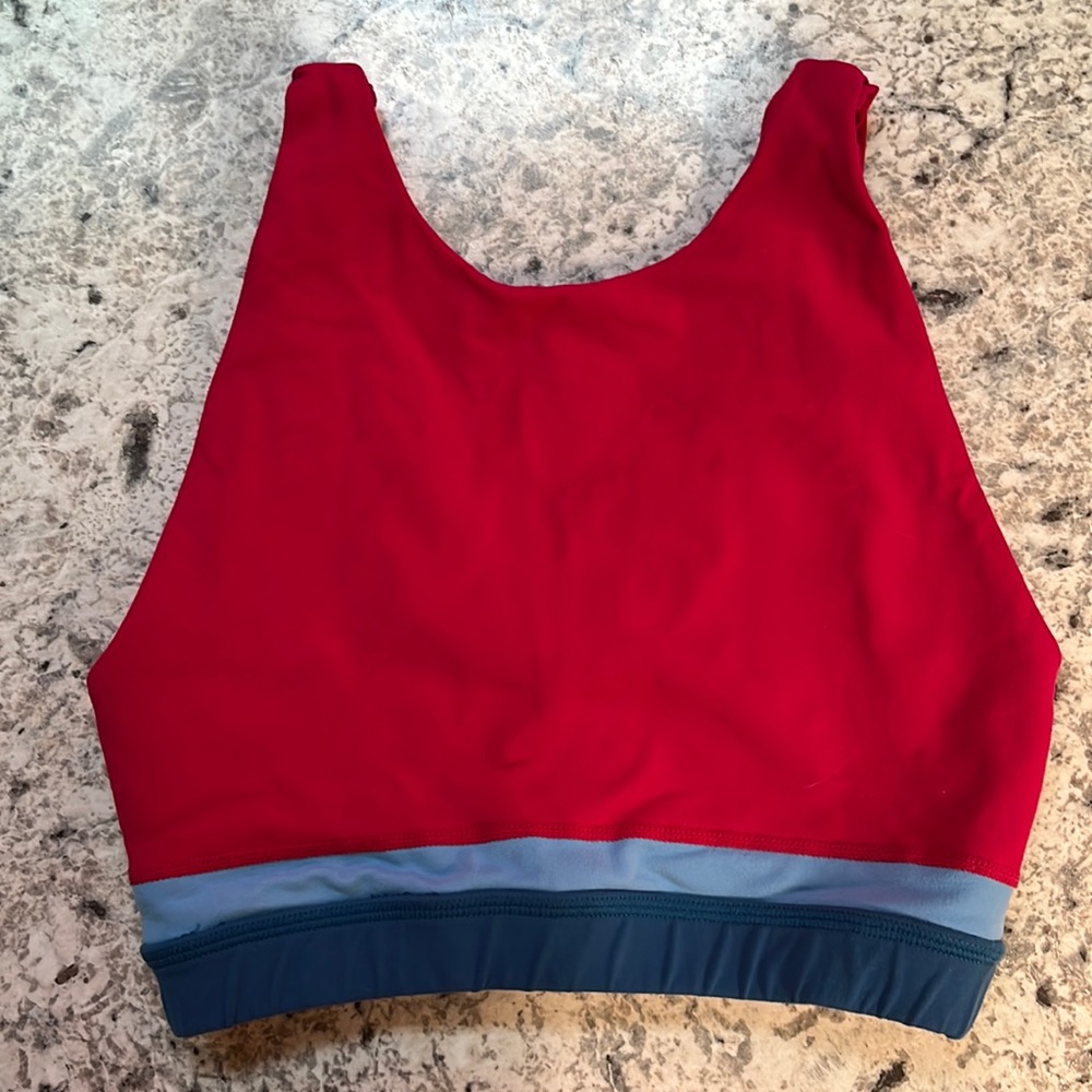 Sports bra